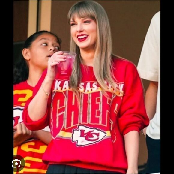 VINTAGE 90s Kansas City Chiefs red crew neck distressed sweater‎ sweatshirt M - Picture 10 of 10